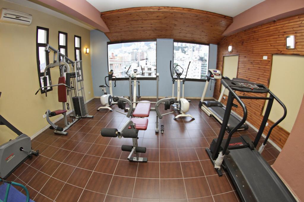 Madisson Hotel Dżunija Zewnętrze zdjęcie
