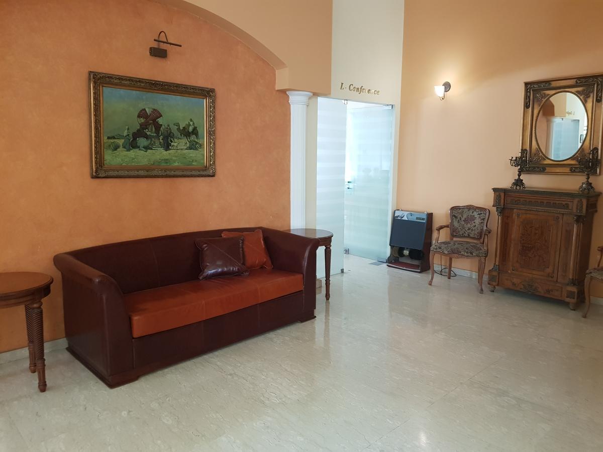 Madisson Hotel Dżunija Zewnętrze zdjęcie