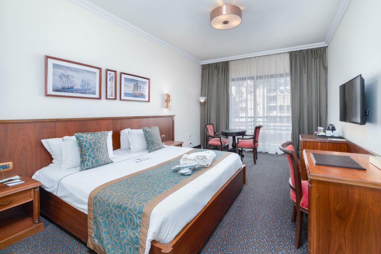 Madisson Hotel Dżunija Zewnętrze zdjęcie